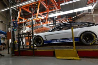 NASCAR Mustang